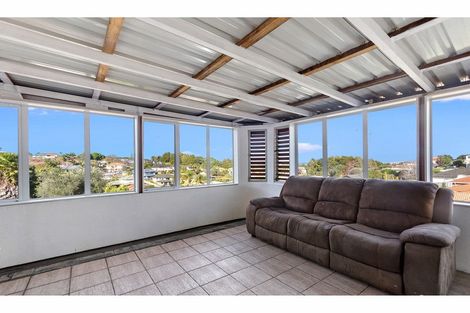 Photo of property in 7 Piper Place, Goodwood Heights, Auckland, 2105