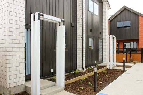 Photo of property in 2/12 Biddle Crescent, Taita, Lower Hutt, 5011