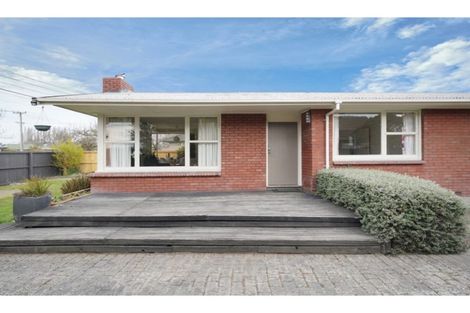 Photo of property in 195 Grimseys Road, Redwood, Christchurch, 8051