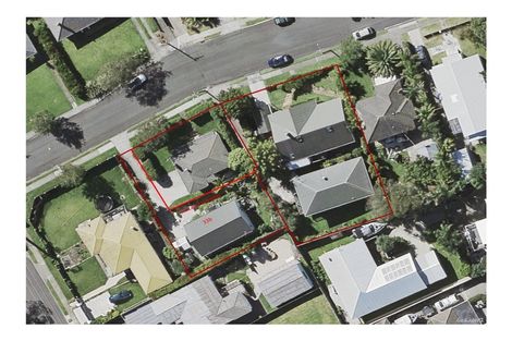 Photo of property in 2/33 Egremont Street, Belmont, Auckland, 0622