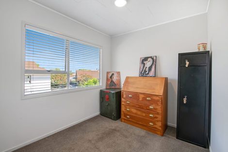 Photo of property in 9 Devonshire Road, Unsworth Heights, Auckland, 0632