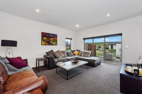 Photo of property in 2 Rigg Place, Flagstaff, Hamilton, 3210