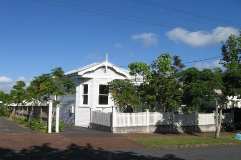 Photo of property in 24 Herne Bay Road, Herne Bay, Auckland, 1011