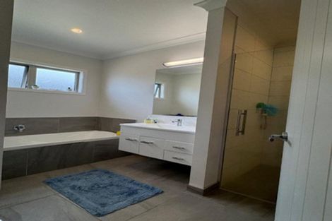 Photo of property in 10 Rakaia Way, Poraiti, Napier, 4112