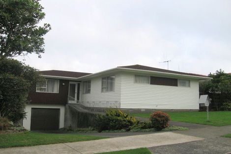 Photo of property in 104 Taylor Terrace, Tawa, Wellington, 5028