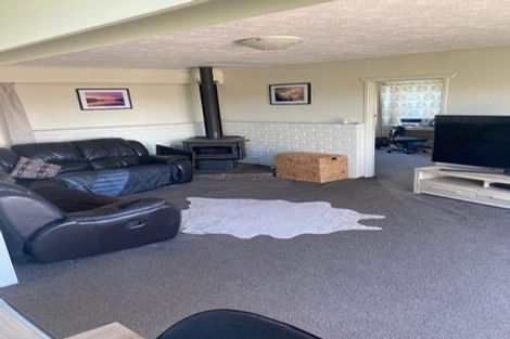 Photo of property in 122 Dunlop Street, Wallacetown, 9816