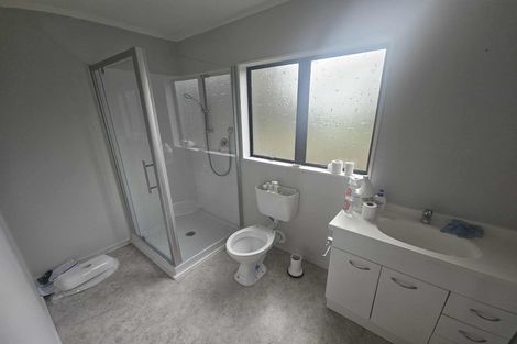 Photo of property in 35 Oxford Street, Fairfield, Hamilton, 3214