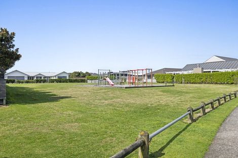 Photo of property in 2 Wentworth Lane, Waiwhakaiho, New Plymouth, 4312