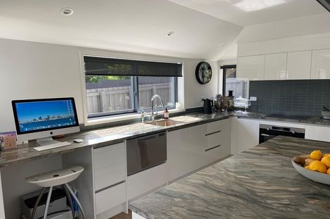 Photo of property in 1/2 Omana Road, Milford, Auckland, 0620