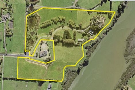 Photo of property in 111 Riverland Road, Kumeu, 0892