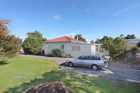 Photo of property in 6 George Street, Ohingaiti, Hunterville, 4785