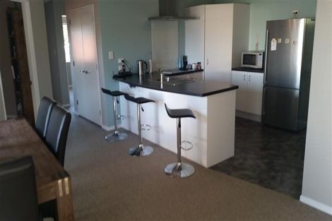 Photo of property in 4/253 Saint Aubyn Street, New Plymouth, 4310