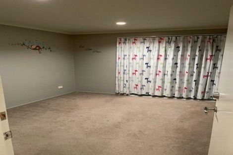 Photo of property in 43 Bruce Pulman Drive, Takanini, 2112