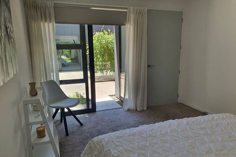 Photo of property in 2 Bressay Way, Waikanae, 5036