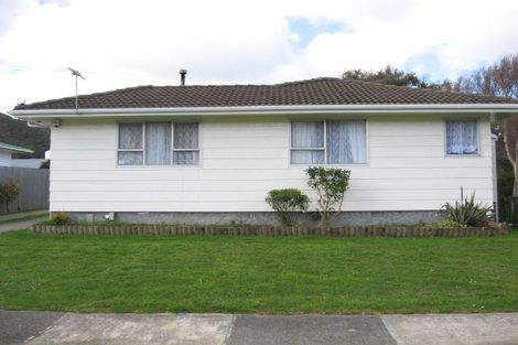 Photo of property in 330 Wellington Road, Wainuiomata, Lower Hutt, 5014