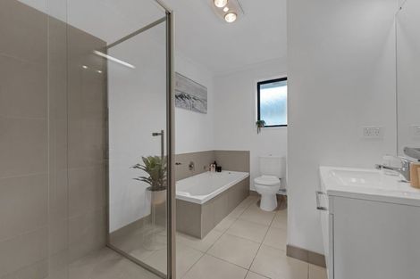 Photo of property in 24 Pyne Crescent, Pokeno, 2402