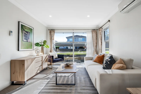 Photo of property in 24 Darion Drive, Flat Bush, Auckland, 2019