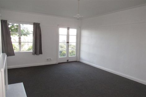 Photo of property in 2/243 The Terrace, Te Aro, Wellington, 6011