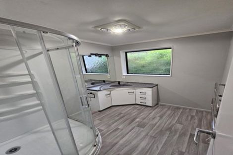 Photo of property in 179 Miromiro Road, Normandale, Lower Hutt, 5010