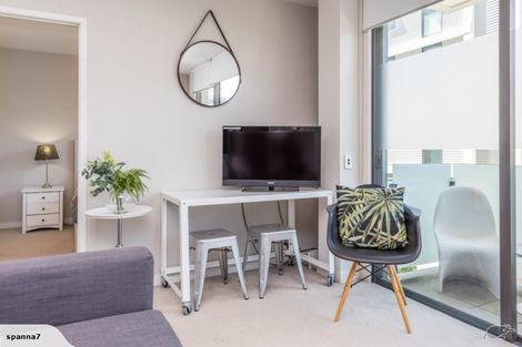 Photo of property in Halsey Apartments At Lighter Quay, 215/77 Halsey Street, Auckland Central, Auckland, 1010