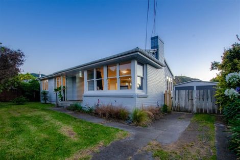Photo of property in 26 Te Miti Street, Paekakariki, 5034