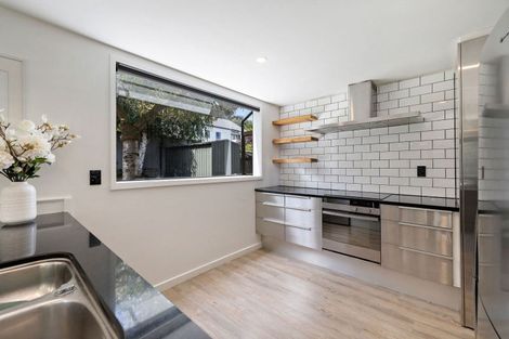 Photo of property in 83 Mcdonnell Road, Arrowtown, 9302