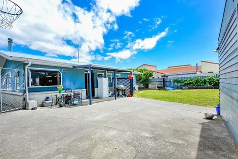 Photo of property in 27 Tucker Lane, Clive, 4102