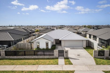 Photo of property in 203 Te Okuroa Drive, Papamoa, 3118