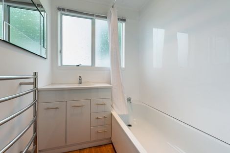 Photo of property in 39b Tacoma Drive, Totara Park, Upper Hutt, 5018