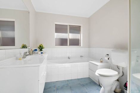 Photo of property in 57 Bellville Drive, Clendon Park, Auckland, 2103