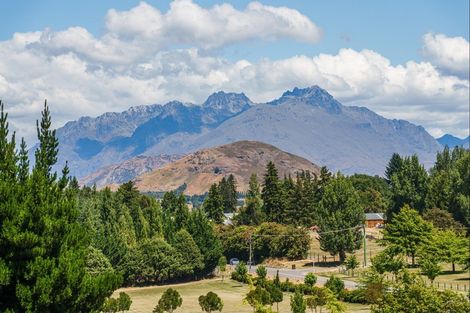 Photo of property in 3a Mcdonnell Road, Arrowtown, 9302