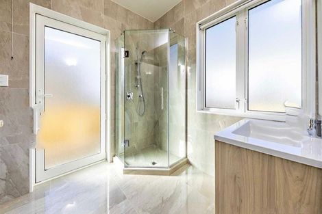 Photo of property in 26 Warbler Crescent, Papakura, 2110