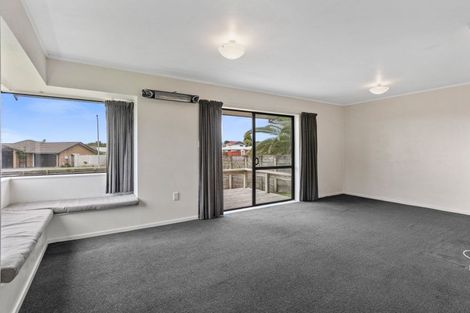 Photo of property in 4 Ludlow Place, Bell Block, New Plymouth, 4312