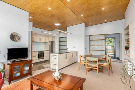 Photo of property in 6 Ferndale Drive, Waikanae, 5036