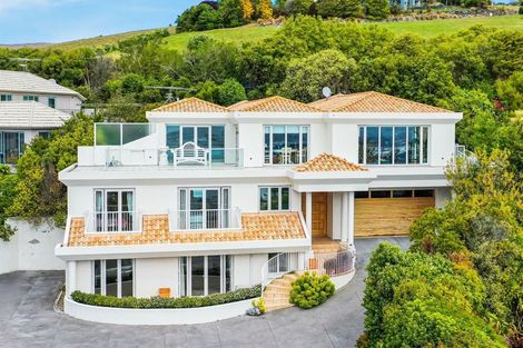 Photo of property in 7 Gardenhill Lane, Redcliffs, Christchurch, 8081