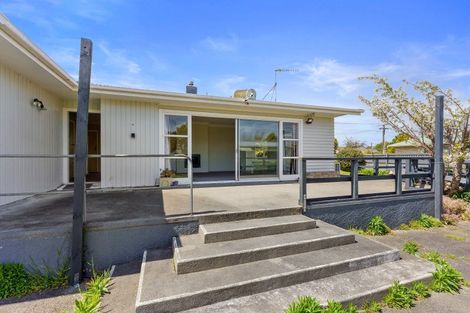 Photo of property in 47 Freemans Road, Otaki, 5512