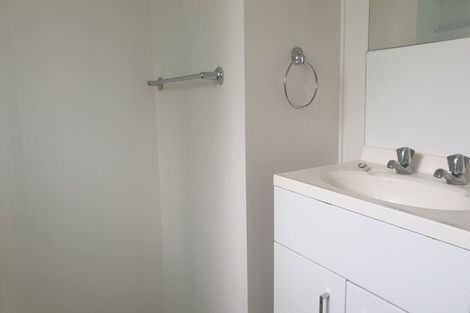 Photo of property in 62 Lincoln Road, Henderson, Auckland, 0610