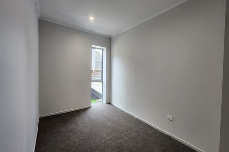 Photo of property in 1 Danden Way, Pukekohe, 2120