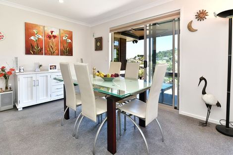 Photo of property in 25 Waldorf Crescent, Orewa, 0931