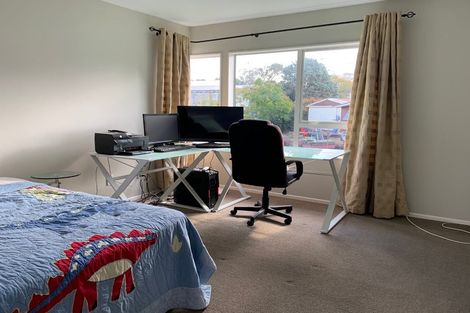 Photo of property in 386a East Coast Road, Sunnynook, Auckland, 0630