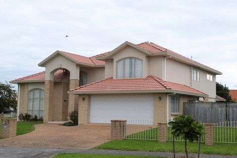 Photo of property in 2 Glassonby Road, Northpark, Auckland, 2013