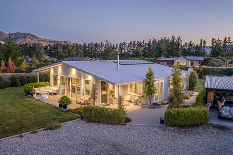 Photo of property in 21 Sam John Place, Lake Hawea, 9382