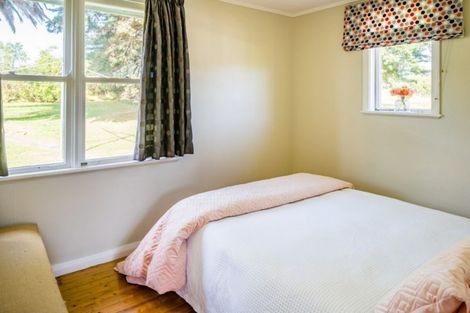 Photo of property in 7 Taupiri Crescent, Titahi Bay, Porirua, 5022