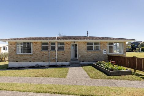Photo of property in 12 Rangataua Street, Welcome Bay, Tauranga, 3112