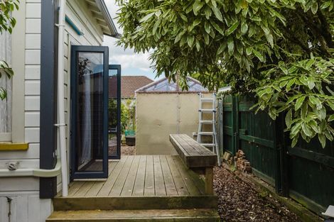 Photo of property in 37 Hereford Street, West End, Palmerston North, 4410