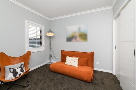 Photo of property in 14a Colombo Street, Hokowhitu, Palmerston North, 4410
