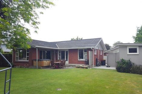 Photo of property in 205a Matsons Avenue, Papanui, Christchurch, 8053