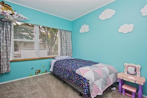 Photo of property in 10 Gardiner Grove, Wainuiomata, Lower Hutt, 5014