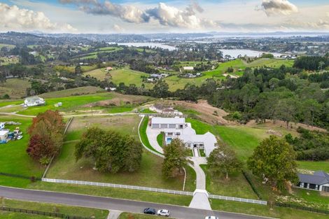 Photo of property in 21 Diamond Lane, Riverhead, 0793