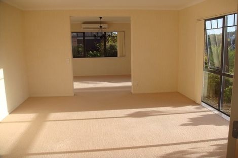 Photo of property in 73 Middlefield Drive, Flat Bush, Auckland, 2016